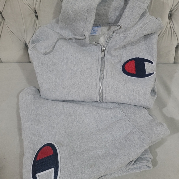 Champion sweats - Picture 1 of 1